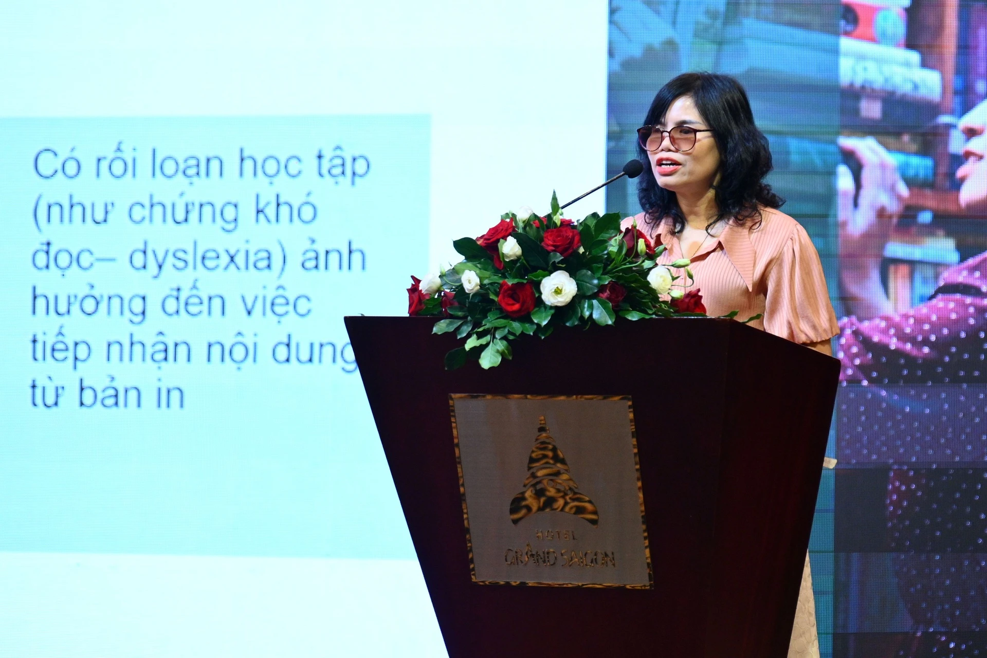 Bà Đinh Việt Anh, Phó Chủ tịch Hội Người mù Việt Nam, nhấn mạnh vai trò của thư viện số và hệ thống dữ liệu tập trung trong việc bảo đảm quyền tiếp cận tri thức cho người khuyết tật chữ in.
